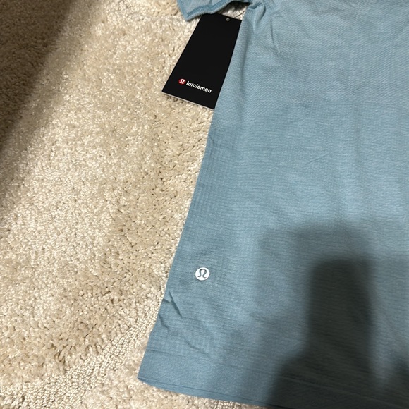 Lululemon Short Sleeve - Picture 4 of 5